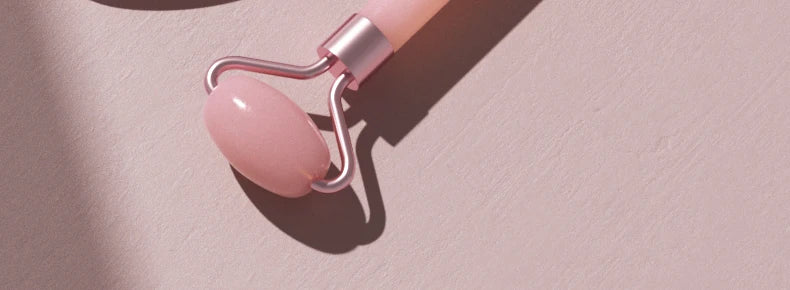 Rose Quartz Face Roller & Gua Sha Set – Facial Massage Tool for Eyes, Neck & Skincare Lifting.